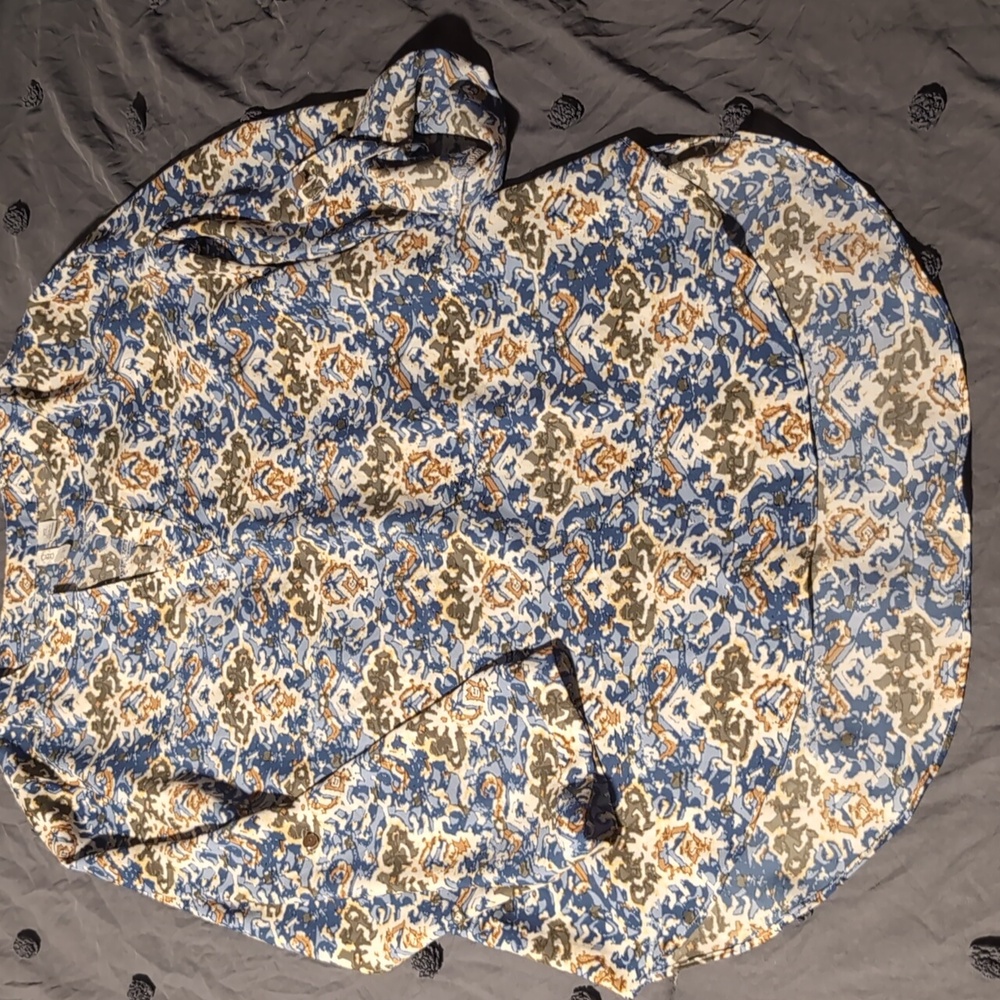 2/$10 Cato high-low shirt